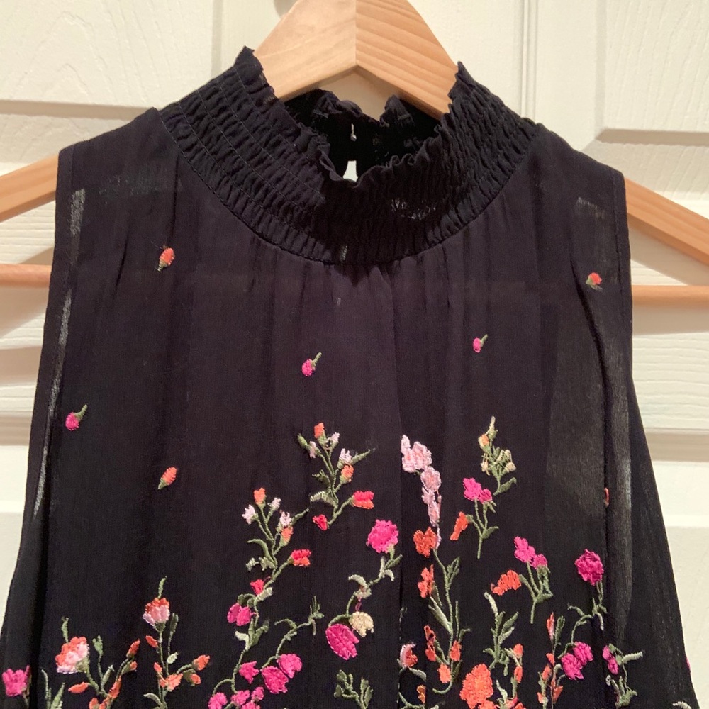Boho sleeveless embroidered top